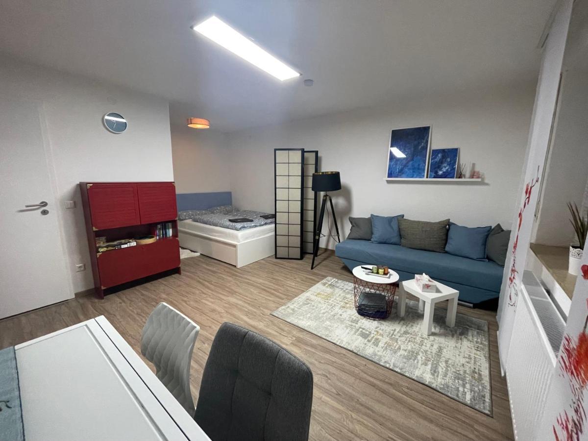 Apartment #4 Modern & Comfortable *